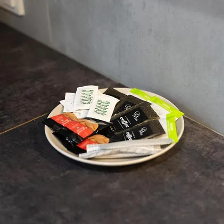 Grzybowska With Parking - By Rentujemy * ורשה