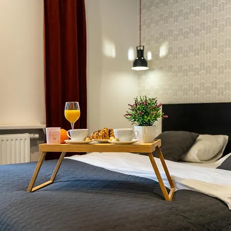 Grzybowska With Parking - By Rentujemy Appartement