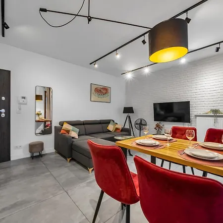 Grzybowska With Parking - By Rentujemy * Warschau