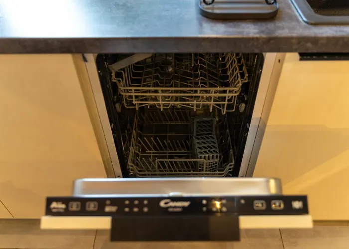 Grzybowska With Parking - By Rentujemy Lejlighed Warszawa