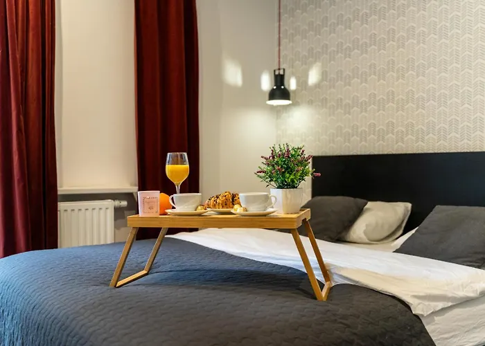 Grzybowska With Parking - By Rentujemy Lejlighed