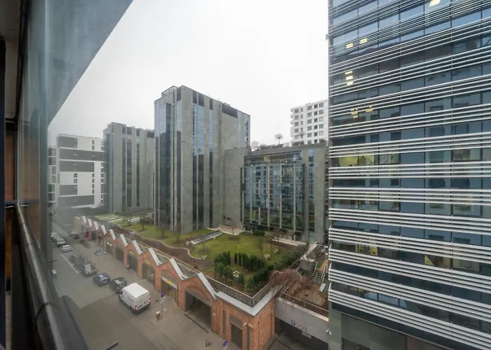 Grzybowska With Parking - By Rentujemy Lejlighed Warszawa