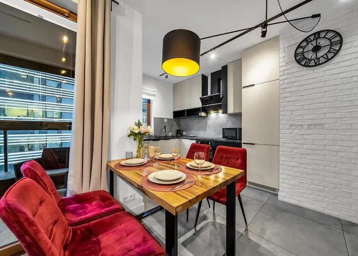 Grzybowska With Parking - By Rentujemy *