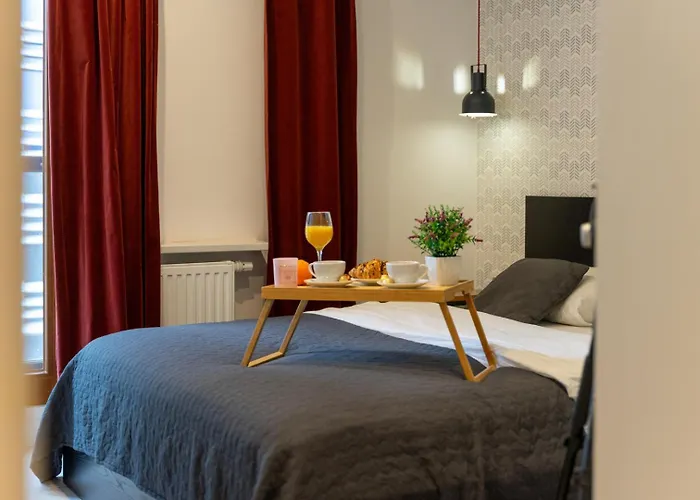 Grzybowska With Parking - By Rentujemy * Warszawa