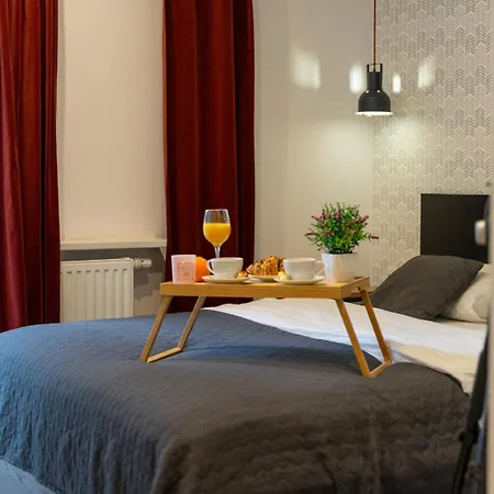 Grzybowska With Parking - By Rentujemy * Warschau