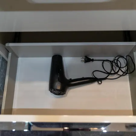 Appartamento Grzybowska With Parking - By Rentujemy Varsavia